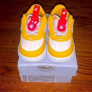 Baby/Toddler Nike Air Force 1 Toggle SE (TD)